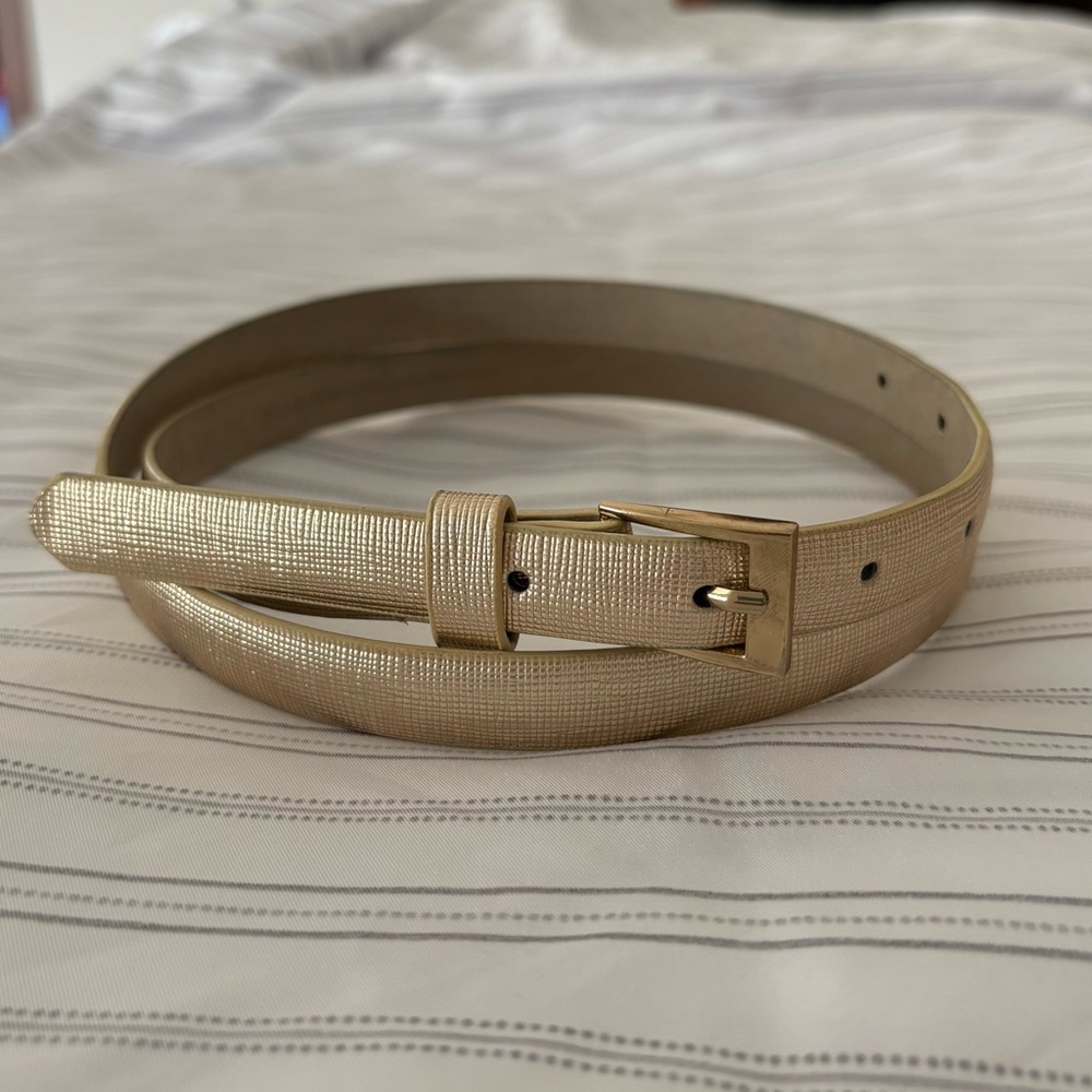 New York & Company Gold Faux Leather Belt (Size M)